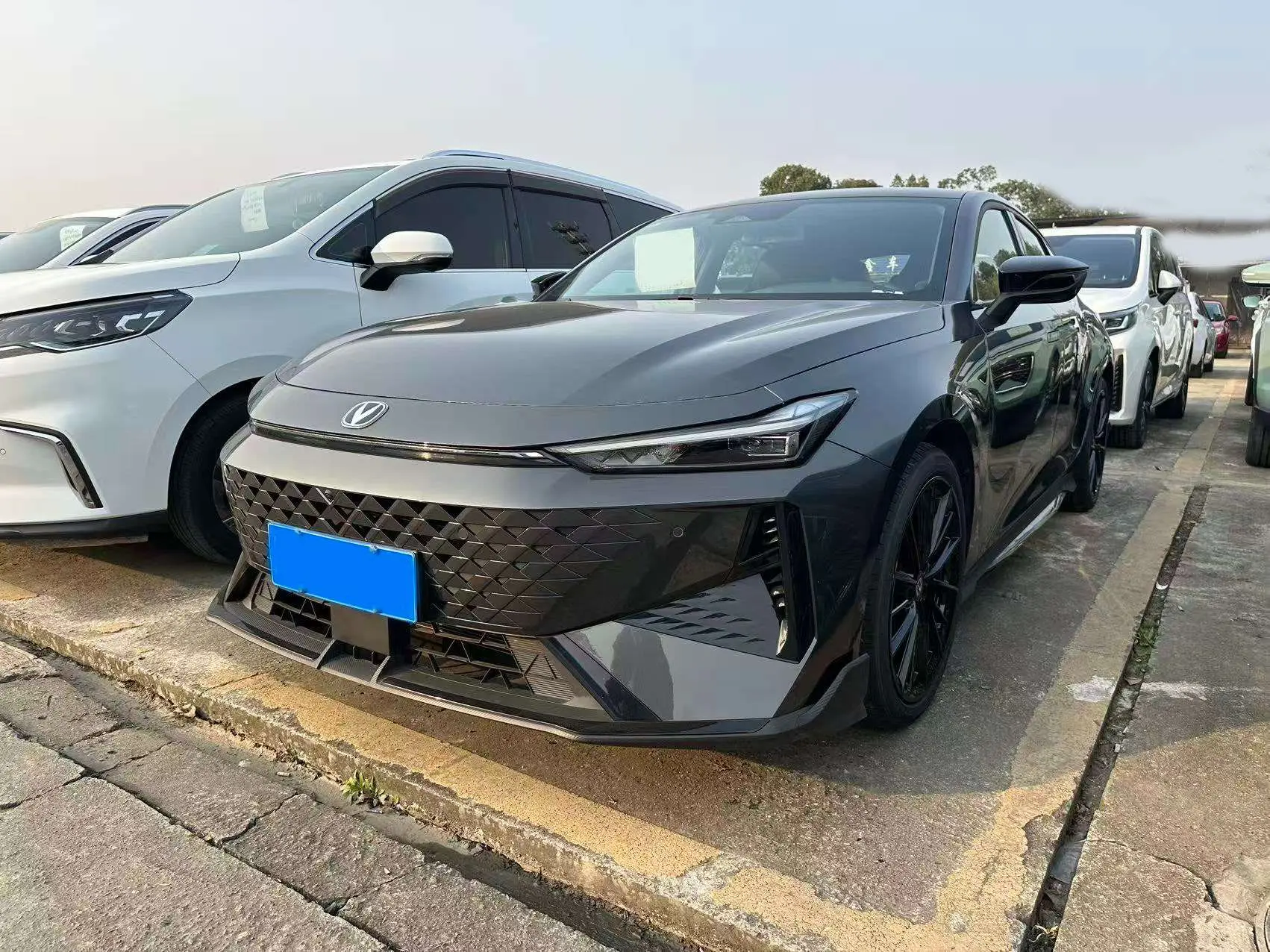 Changan UNI-V  из Китая