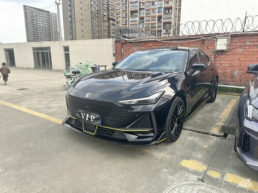 Changan UNI-V  из Китая