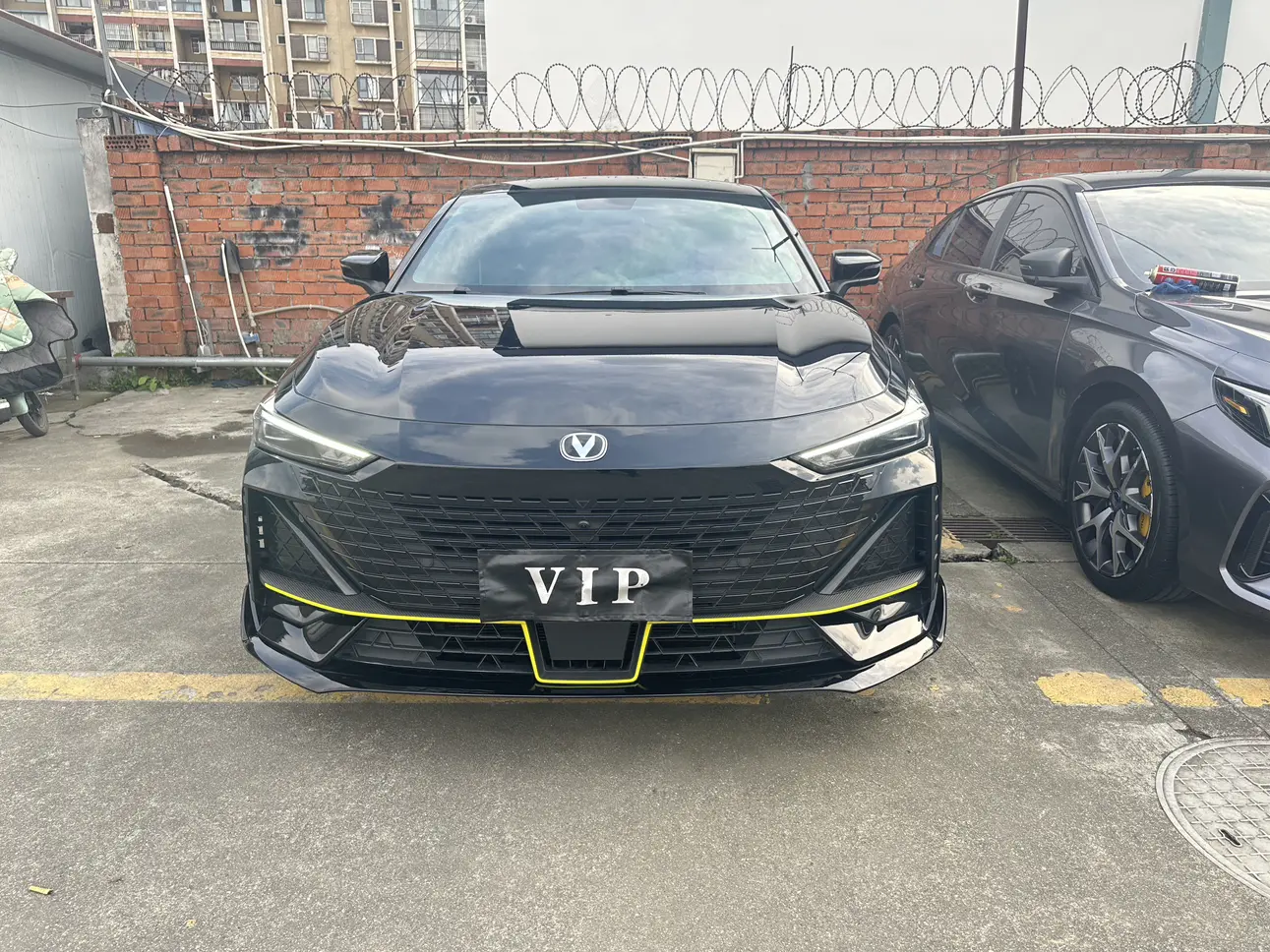 Changan UNI-V  из Китая