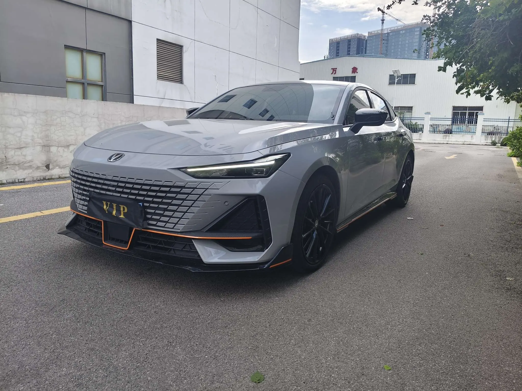 Changan UNI-V  из Китая