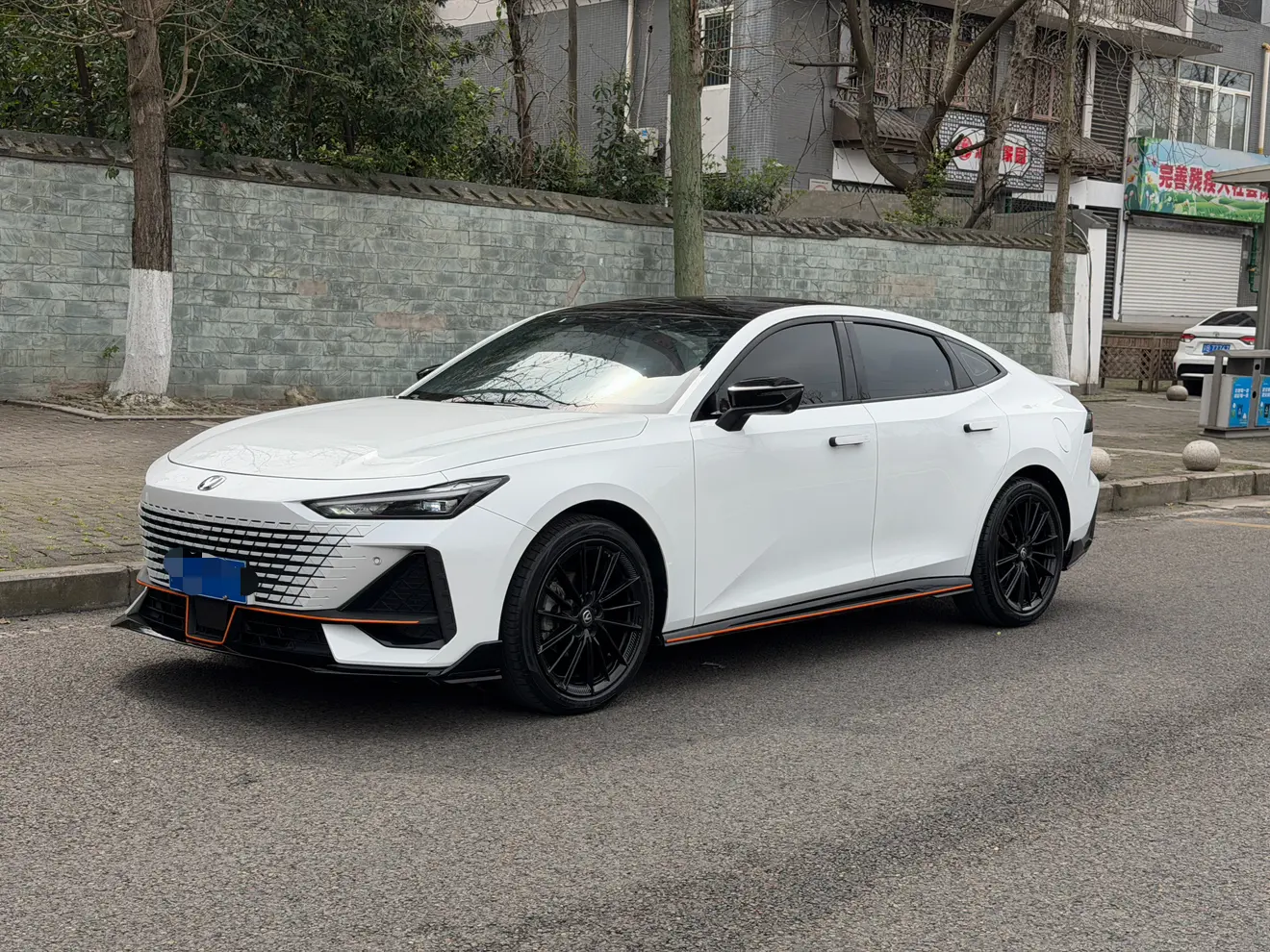 Changan UNI-V  из Китая