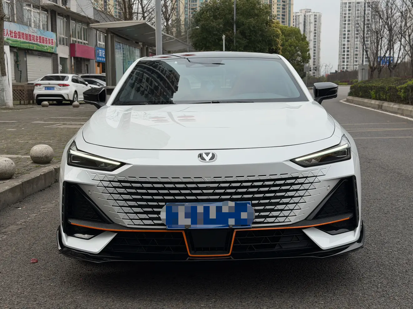 Changan UNI-V  из Китая