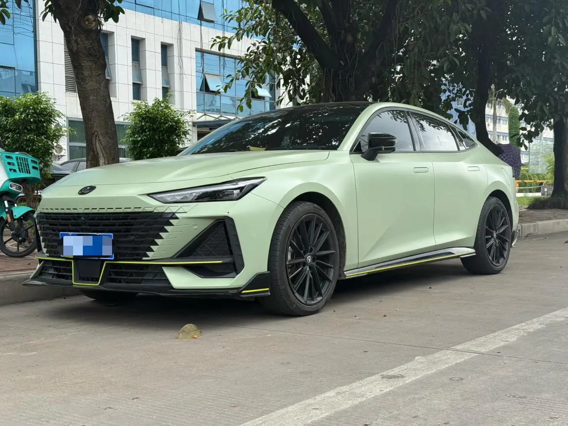 Changan UNI-V  из Китая
