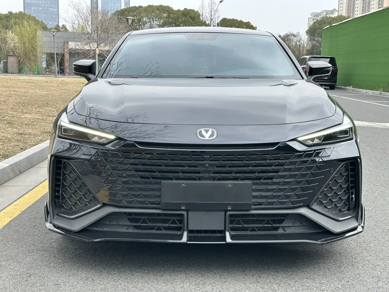 Changan UNI-V  из Китая