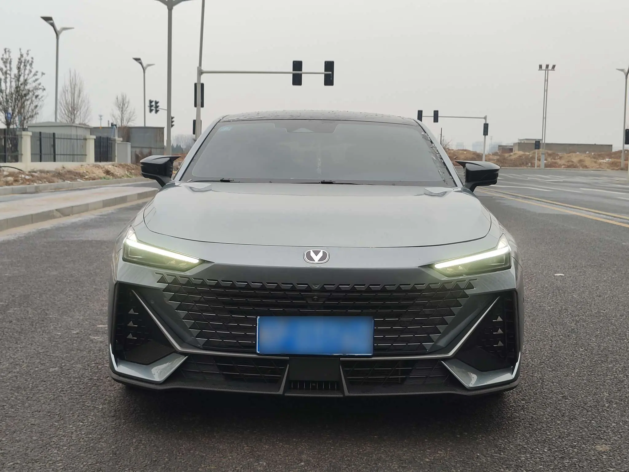 Changan UNI-V  из Китая