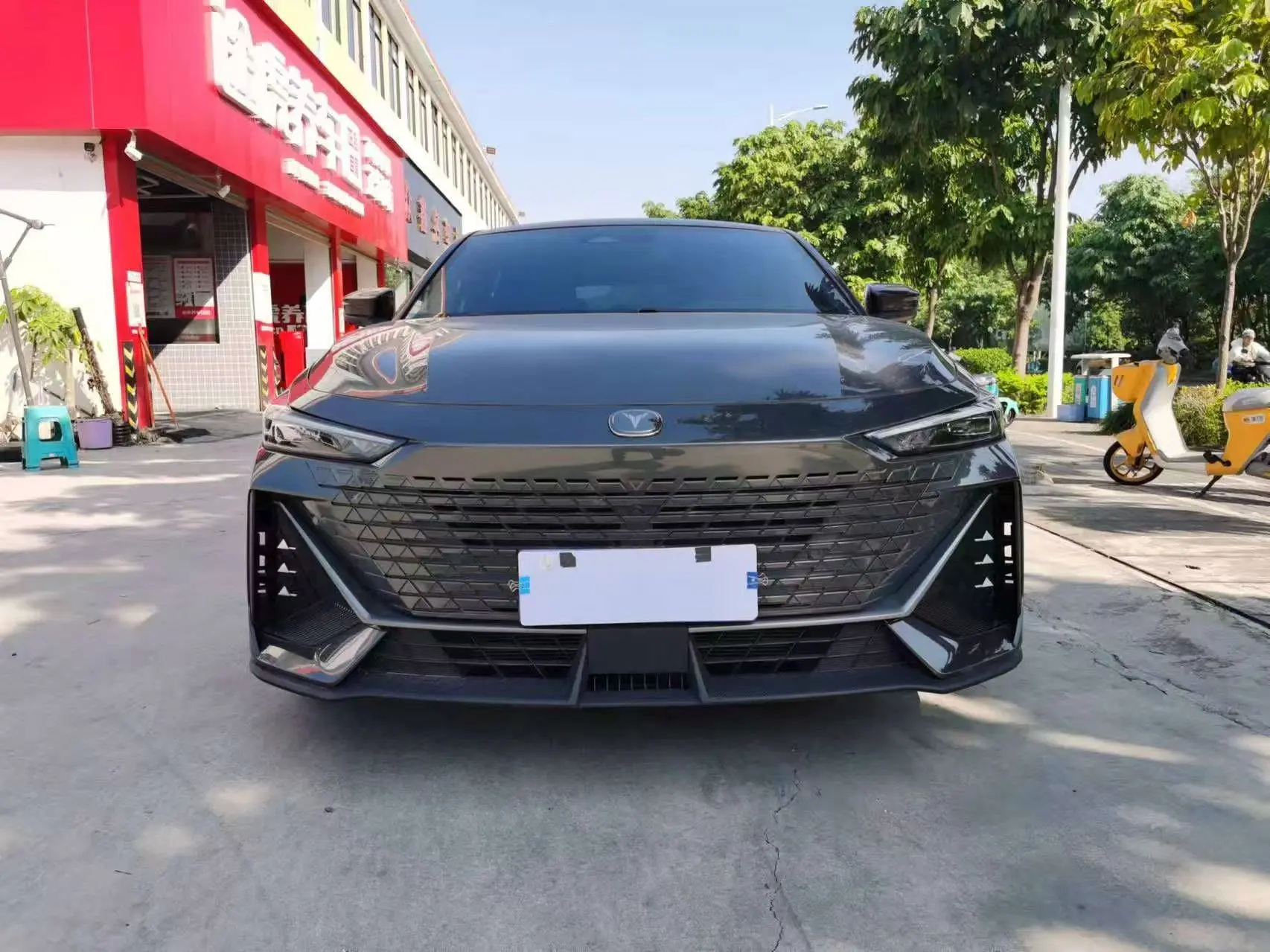 Changan UNI-V  из Китая