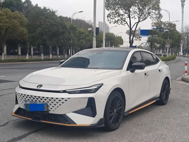 Changan UNI-V  из Китая