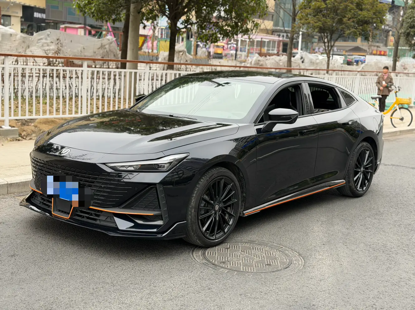 Changan UNI-V  из Китая