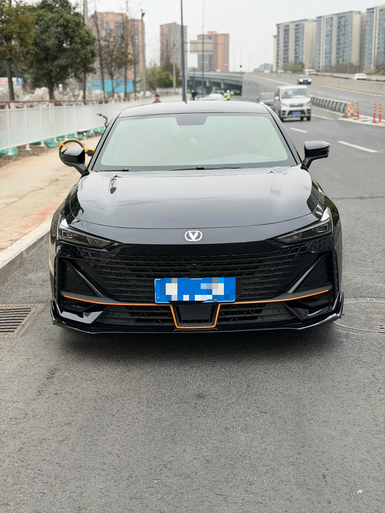 Changan UNI-V  из Китая