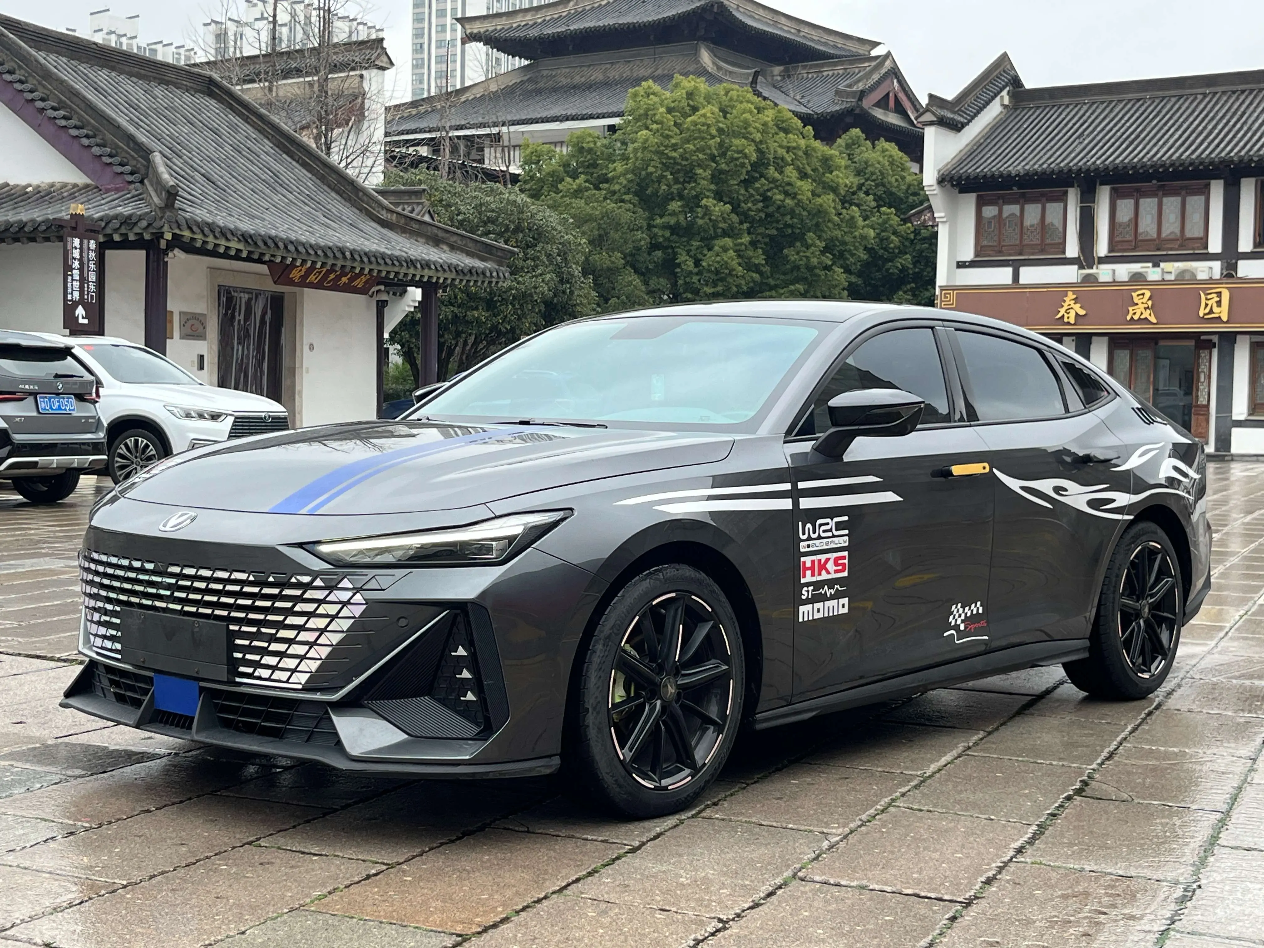 Changan UNI-V  из Китая