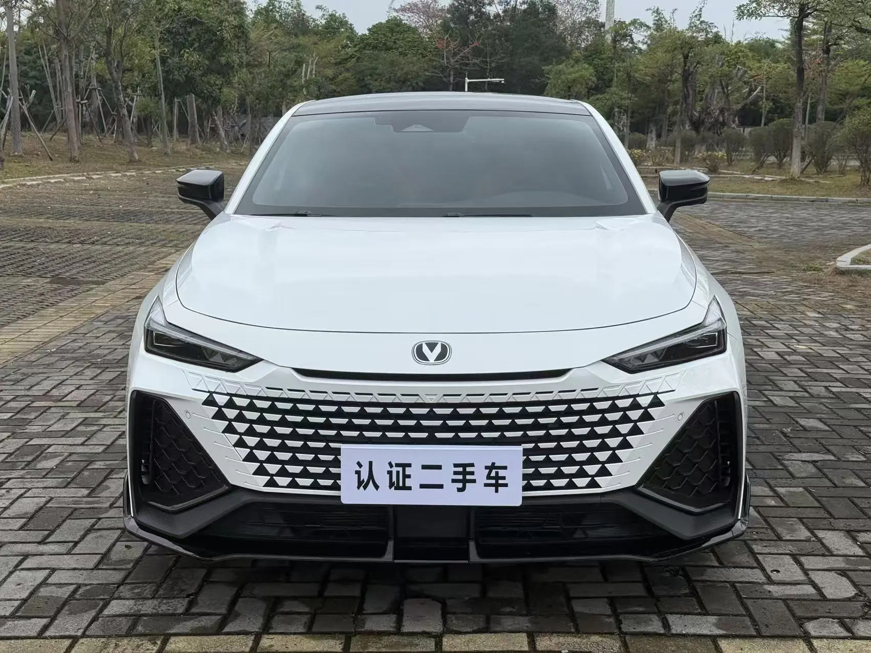 Changan UNI-V  из Китая