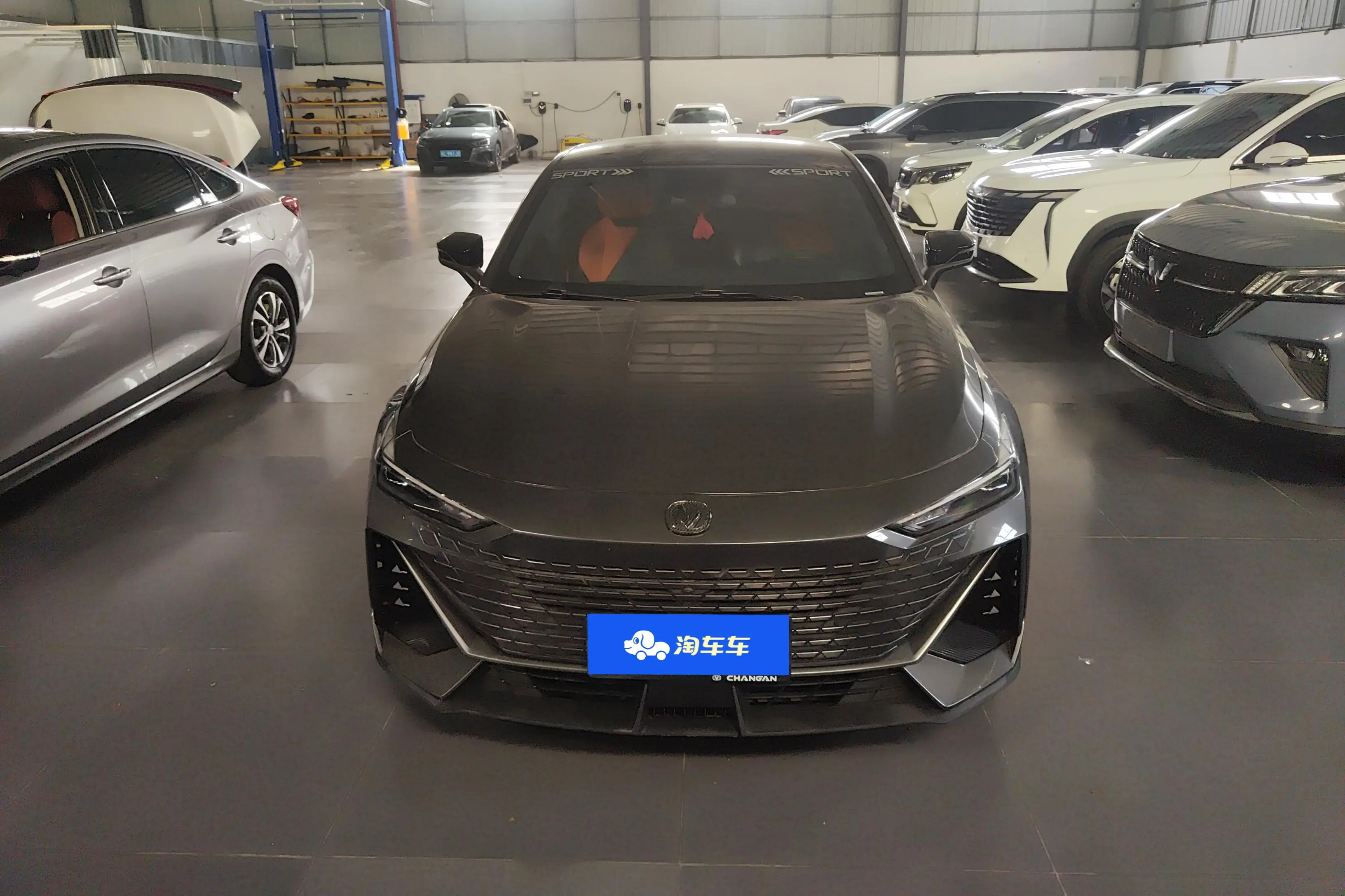 Changan UNI-V  из Китая