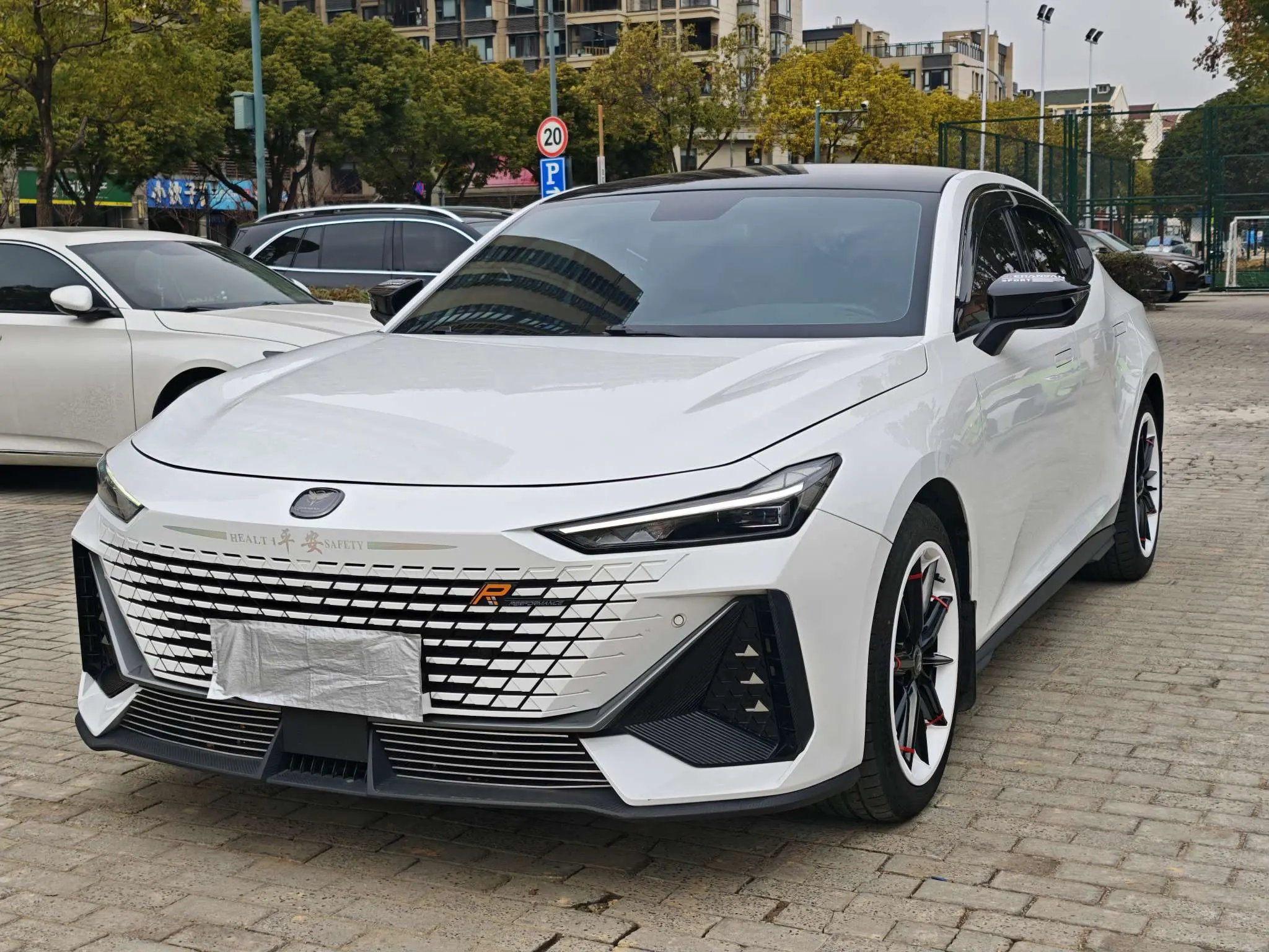 Changan UNI-V  из Китая