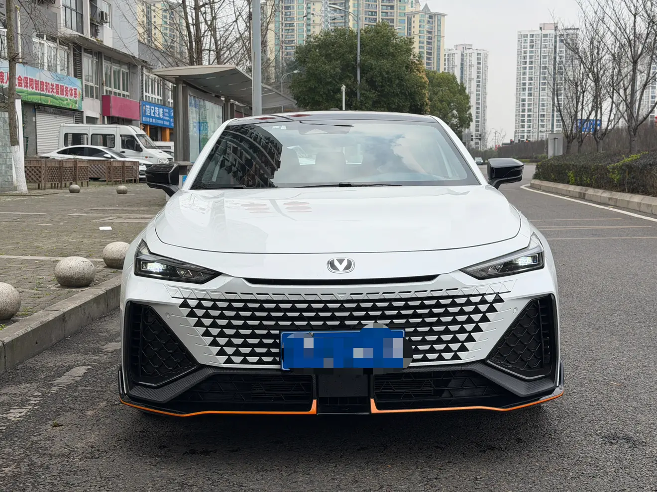 Changan UNI-V  из Китая