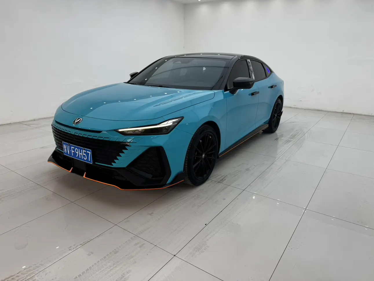 Changan UNI-V  из Китая