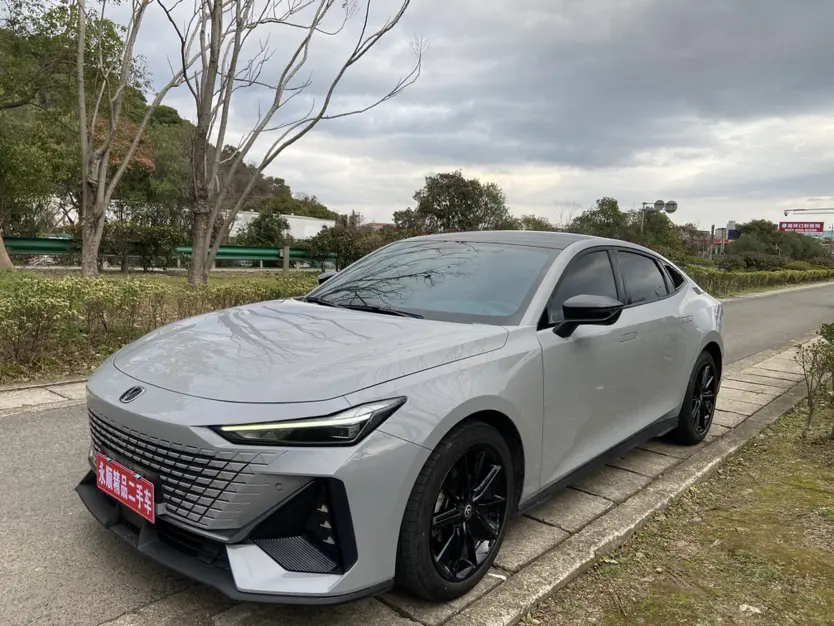 Changan UNI-V  из Китая