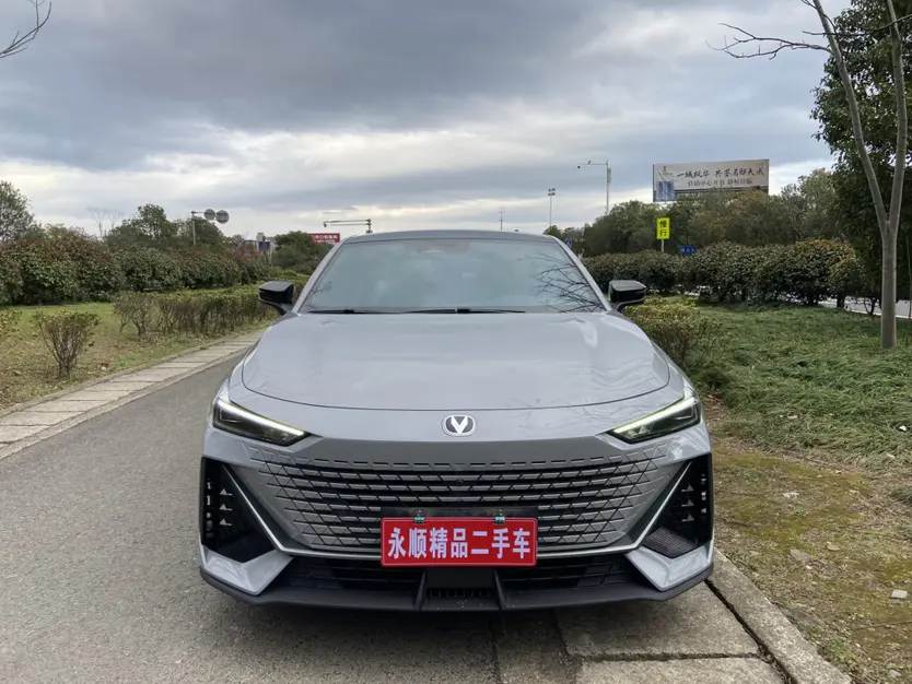 Changan UNI-V  из Китая
