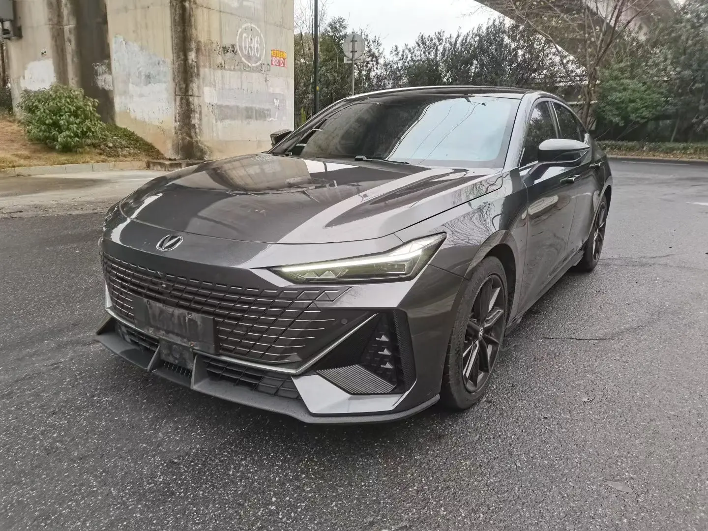 Changan UNI-V  из Китая