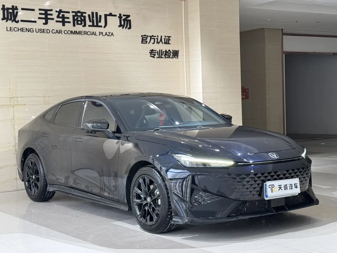 Changan UNI-V  из Китая