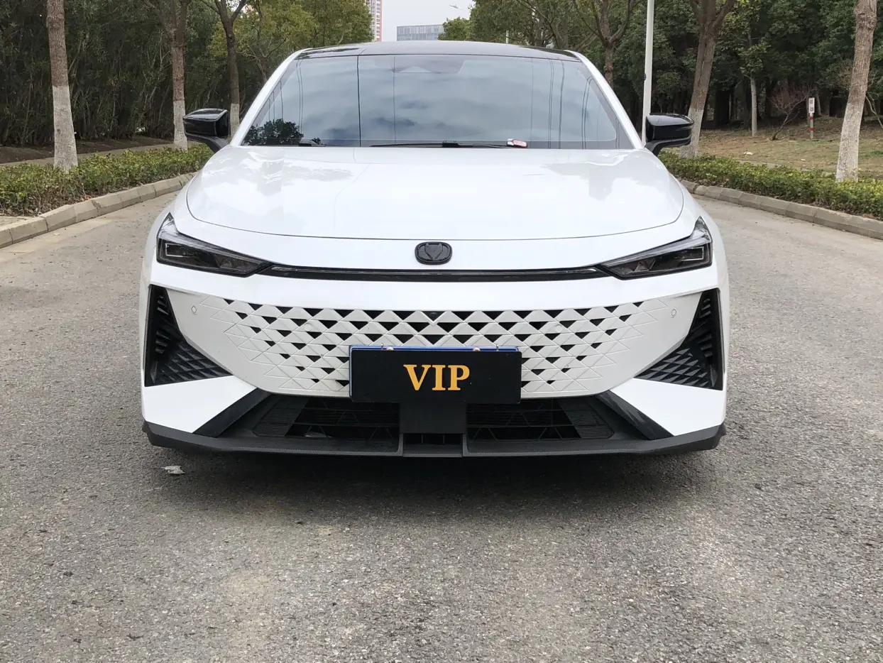 Changan UNI-V  из Китая