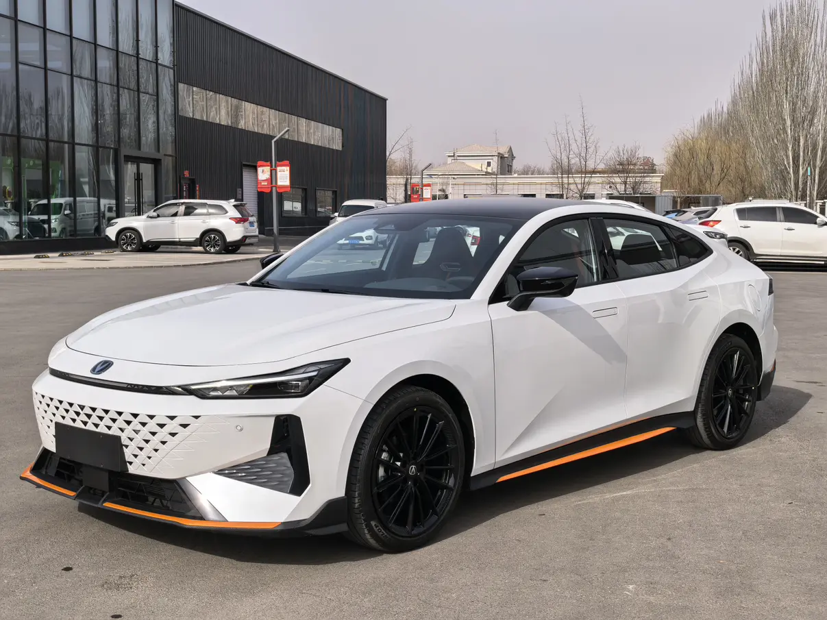 Changan UNI-V  из Китая