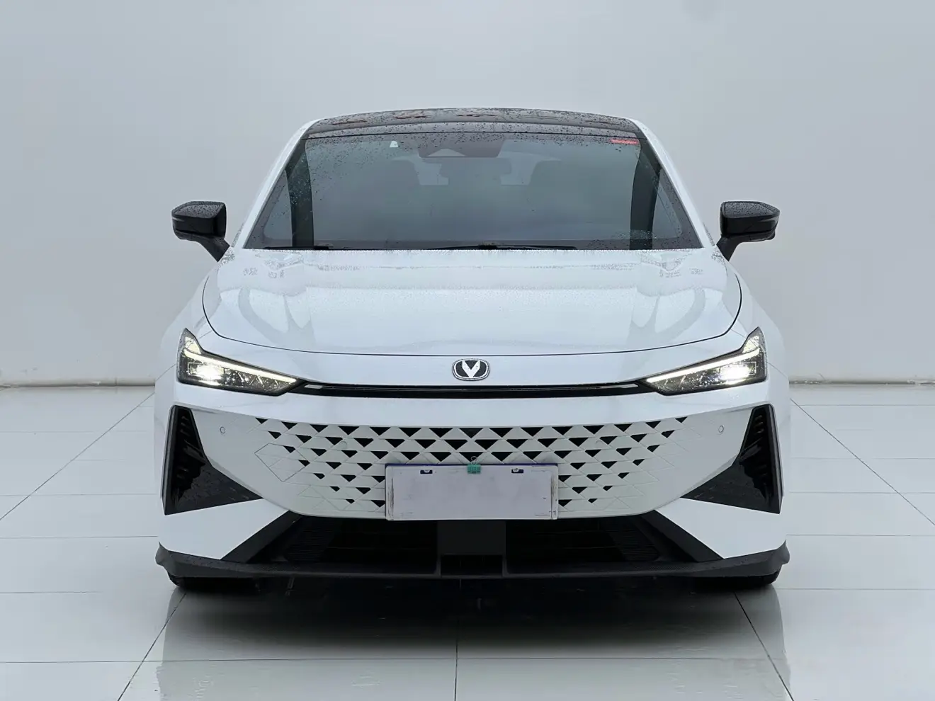 Changan UNI-V  из Китая