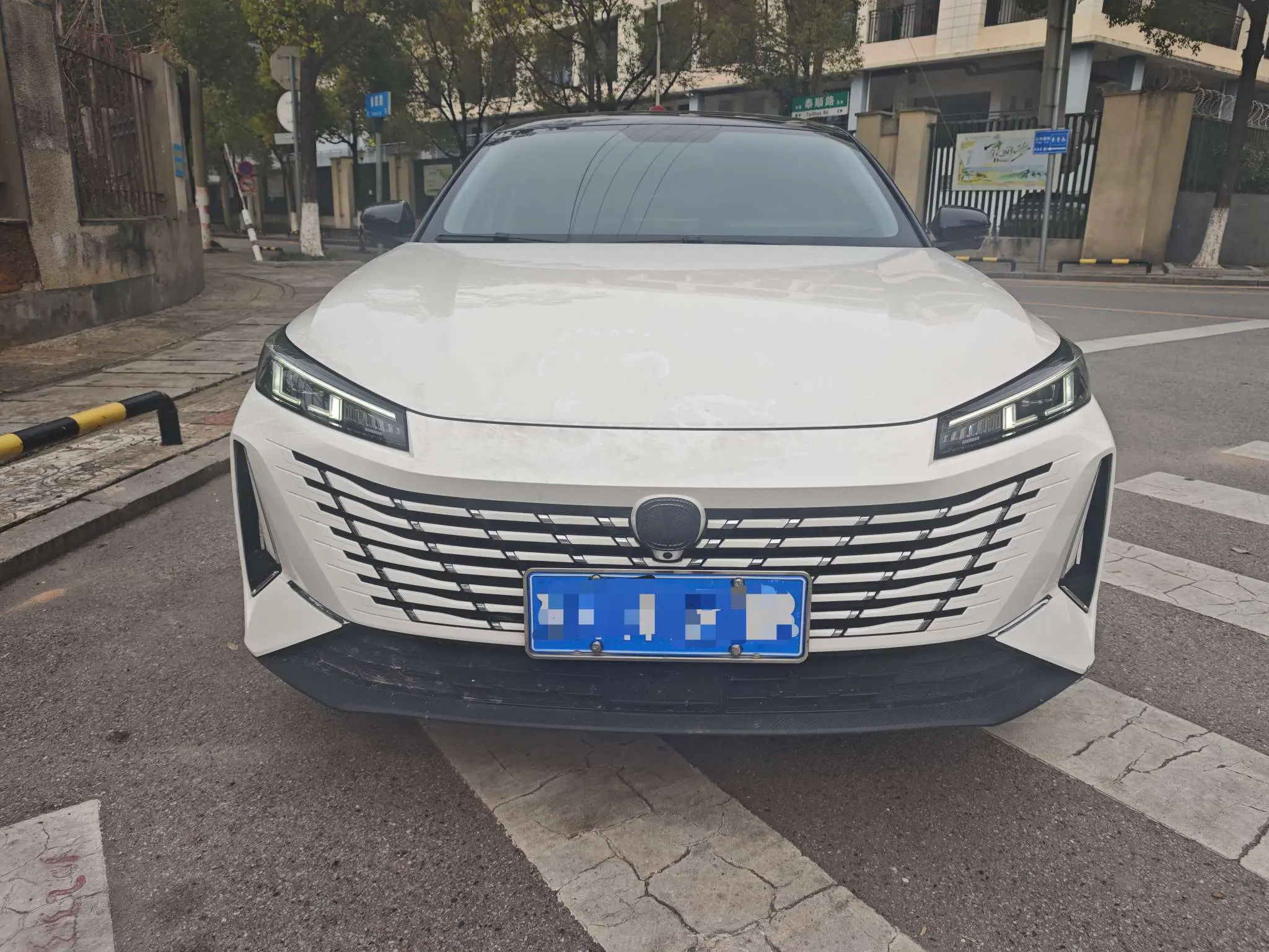 Changan Escape  из Китая