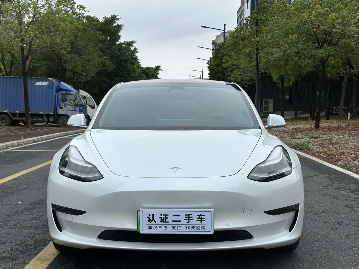 Tesla Model 3  из Китая