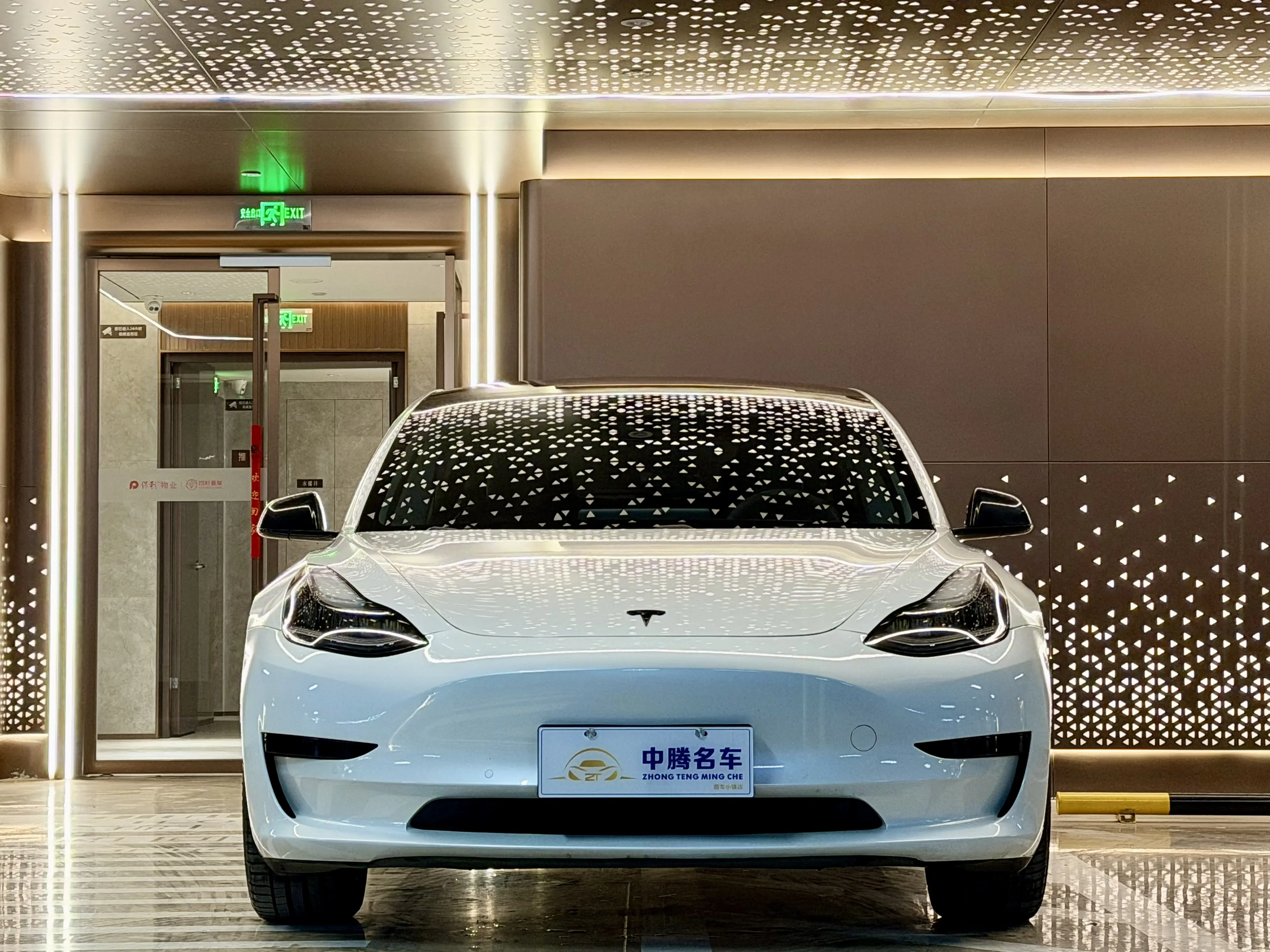 Tesla Model 3  из Китая