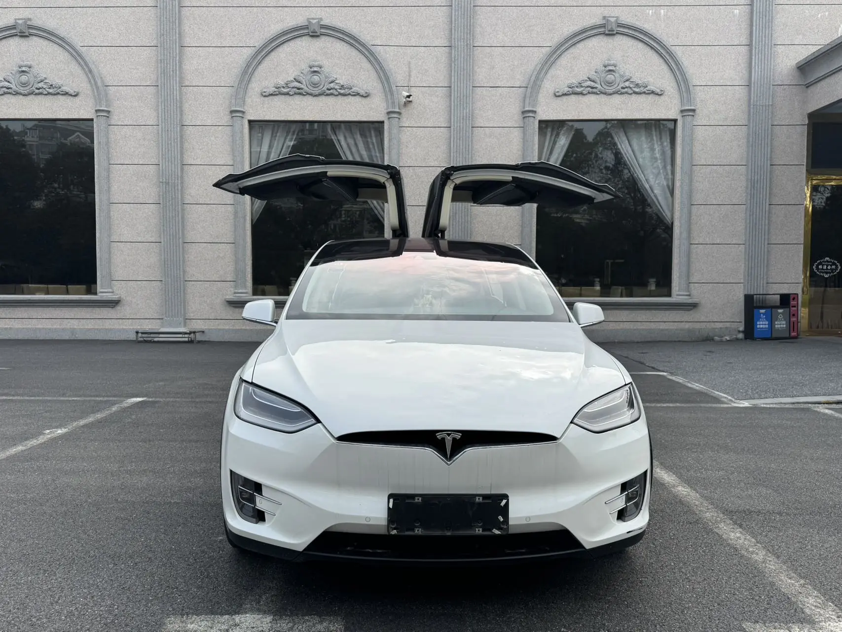 Tesla Model X  из Китая