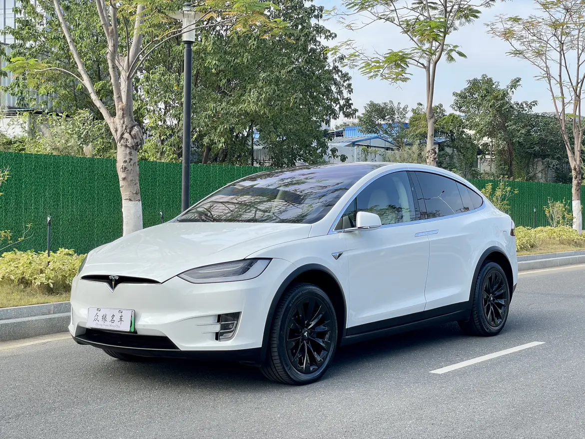 Tesla Model X  из Китая