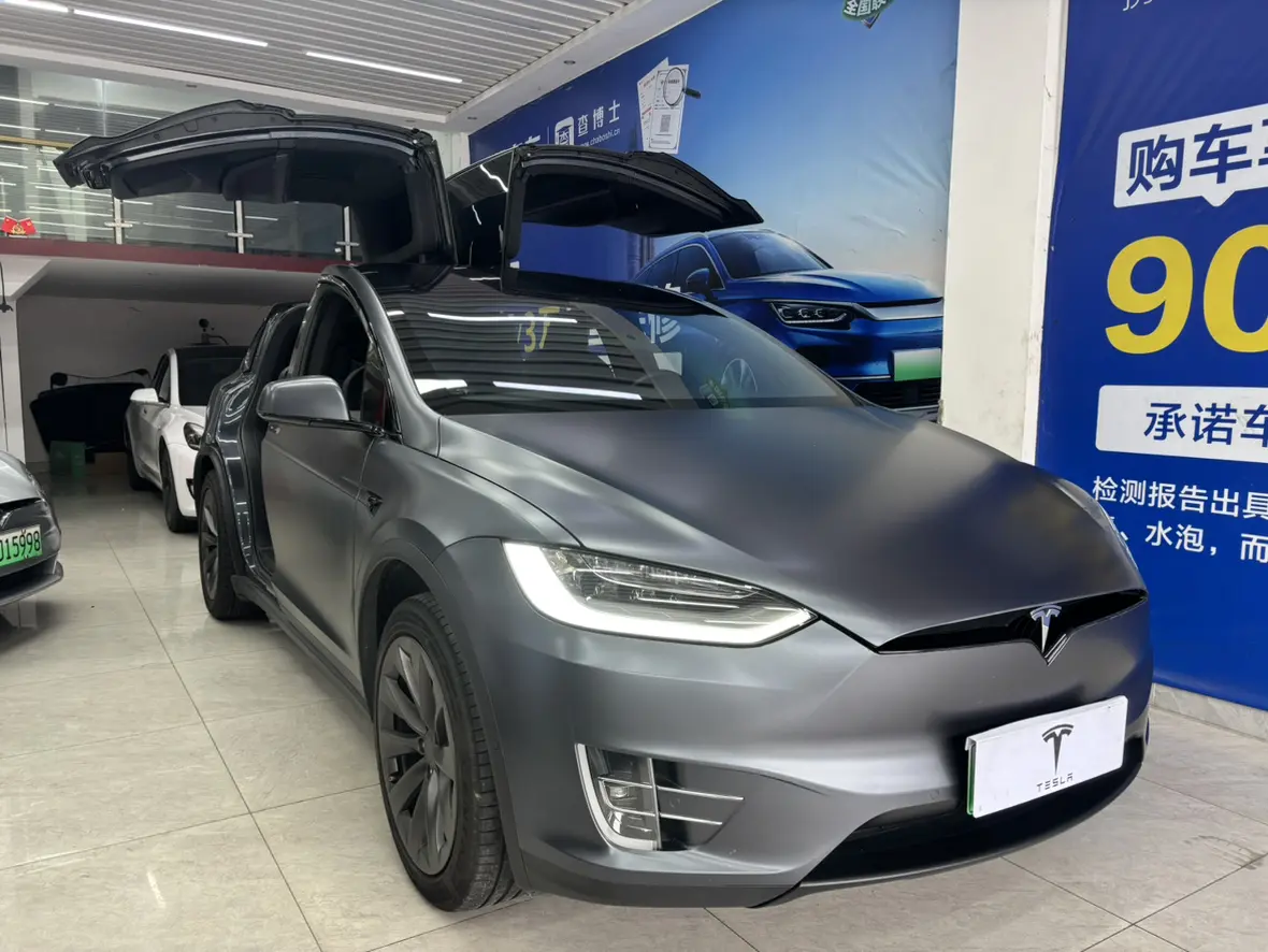 Tesla Model X  из Китая