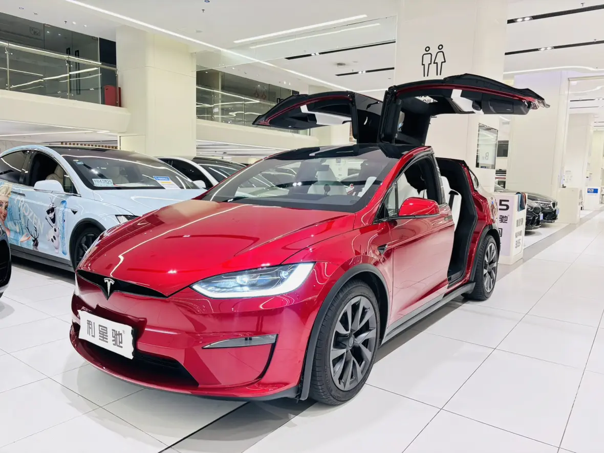 Tesla Model X  из Китая