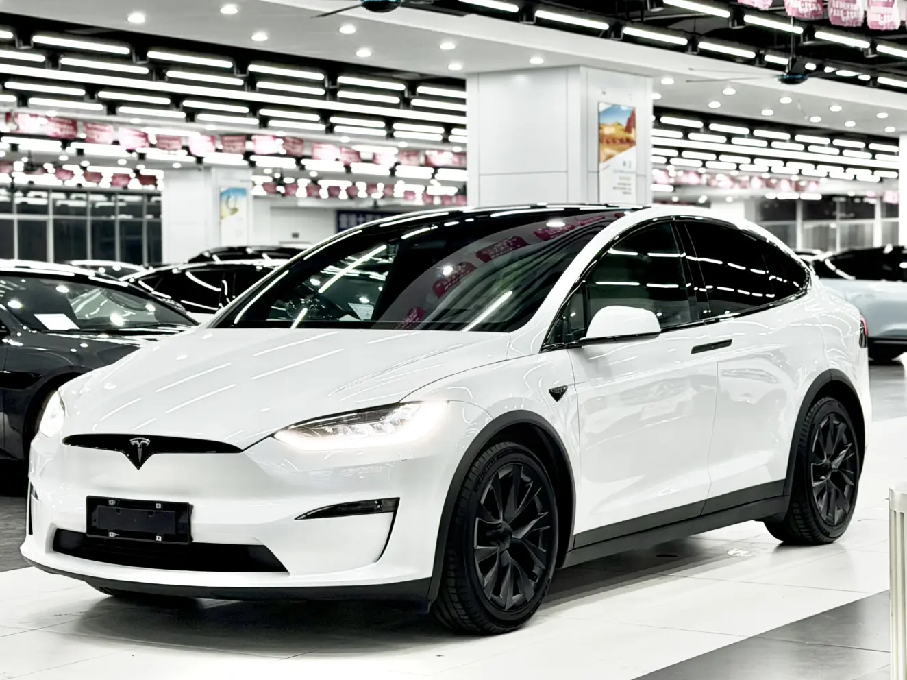 Tesla Model X  из Китая