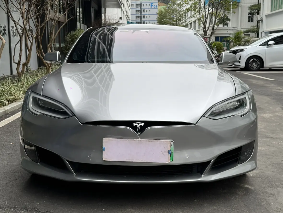 Tesla Model S  из Китая