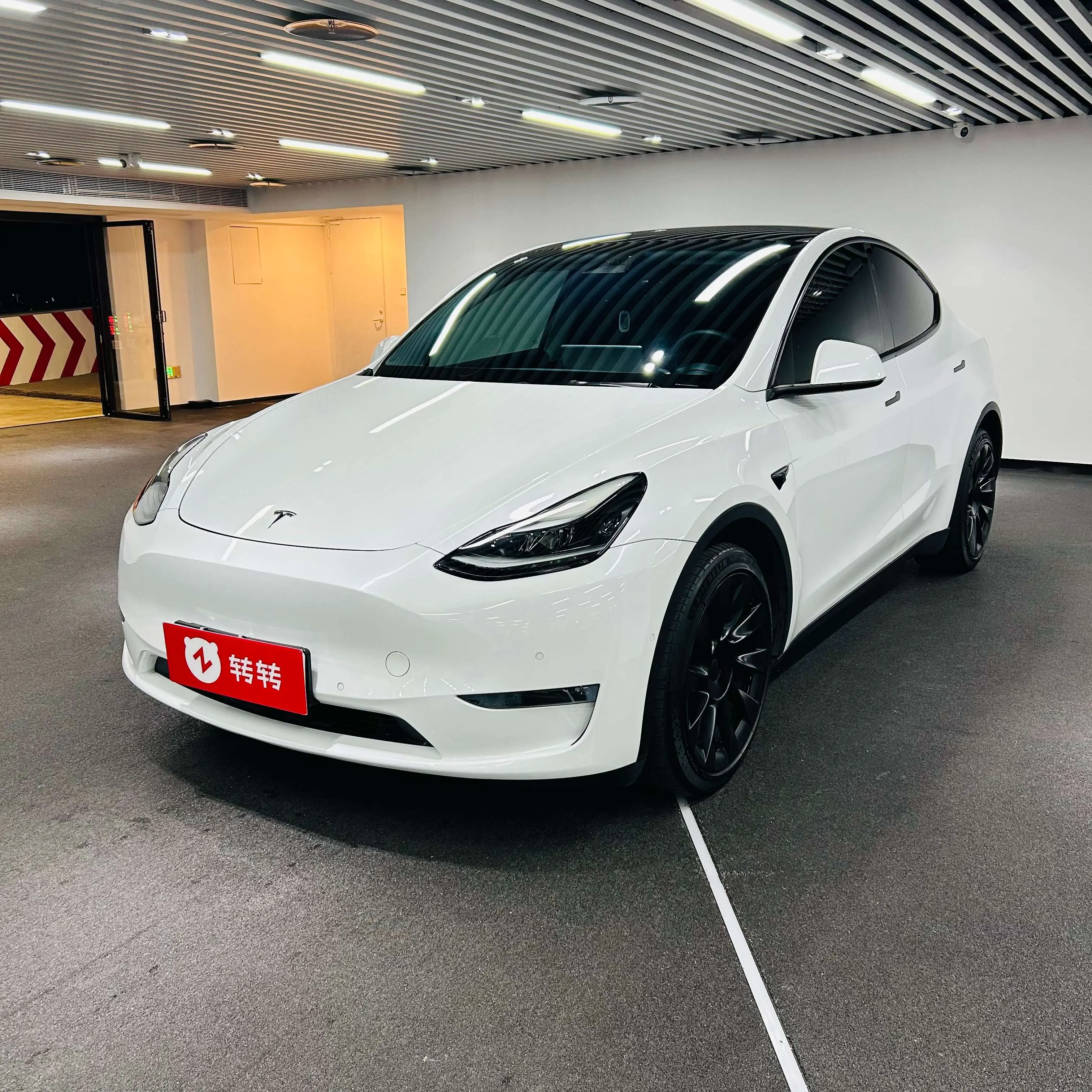 Tesla Model Y  из Китая
