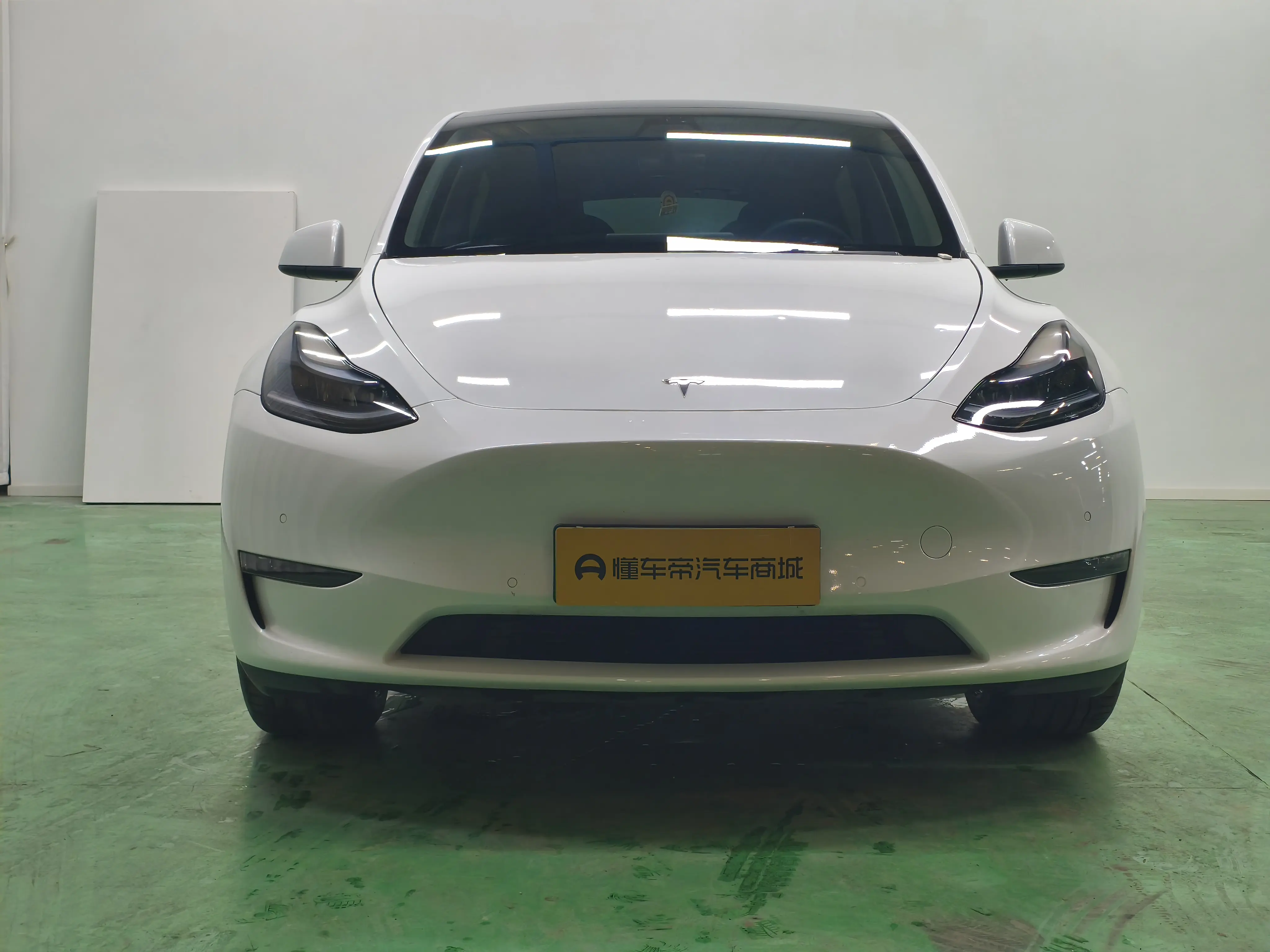 Tesla Model Y  из Китая