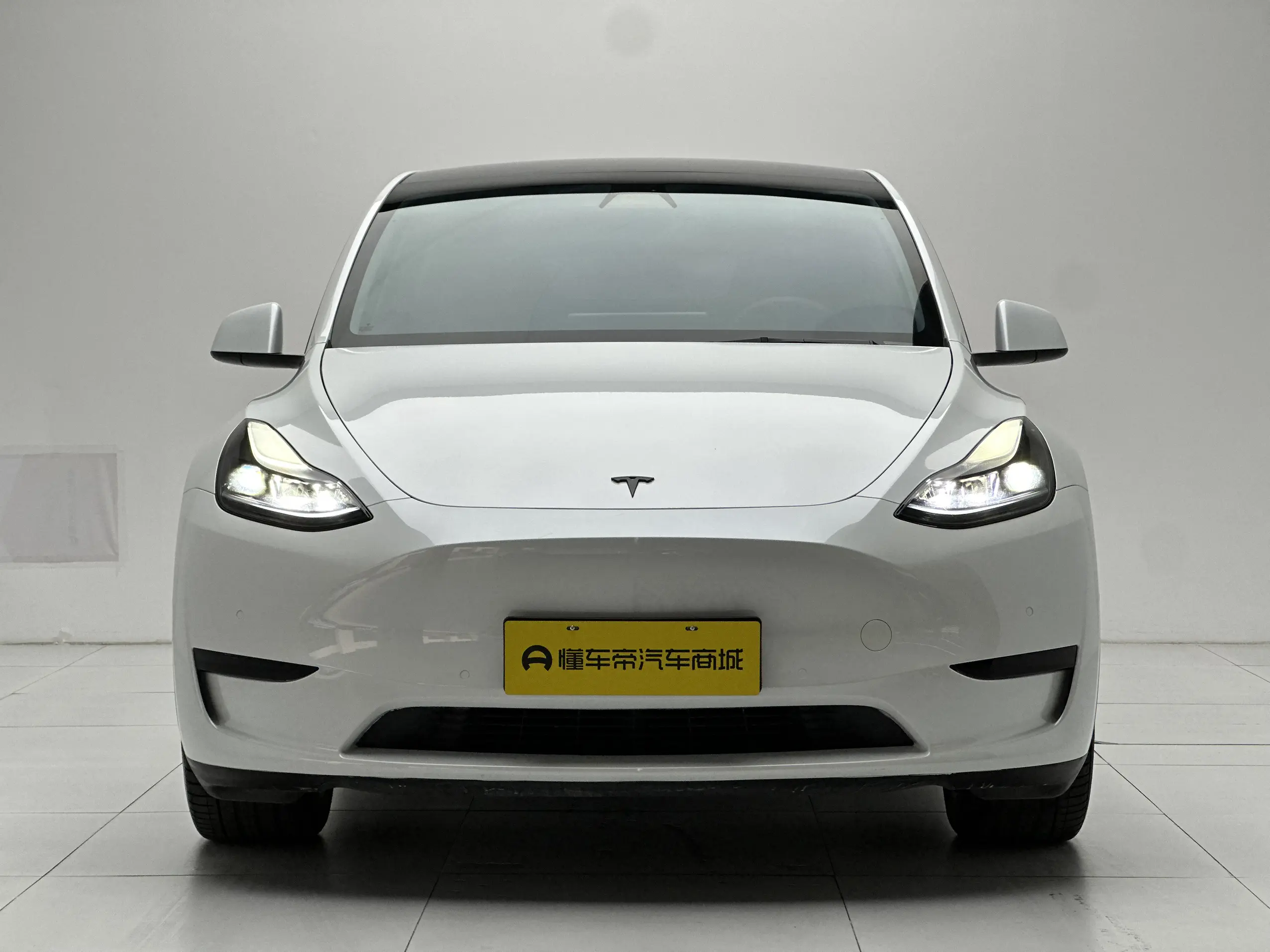 Tesla Model Y  из Китая