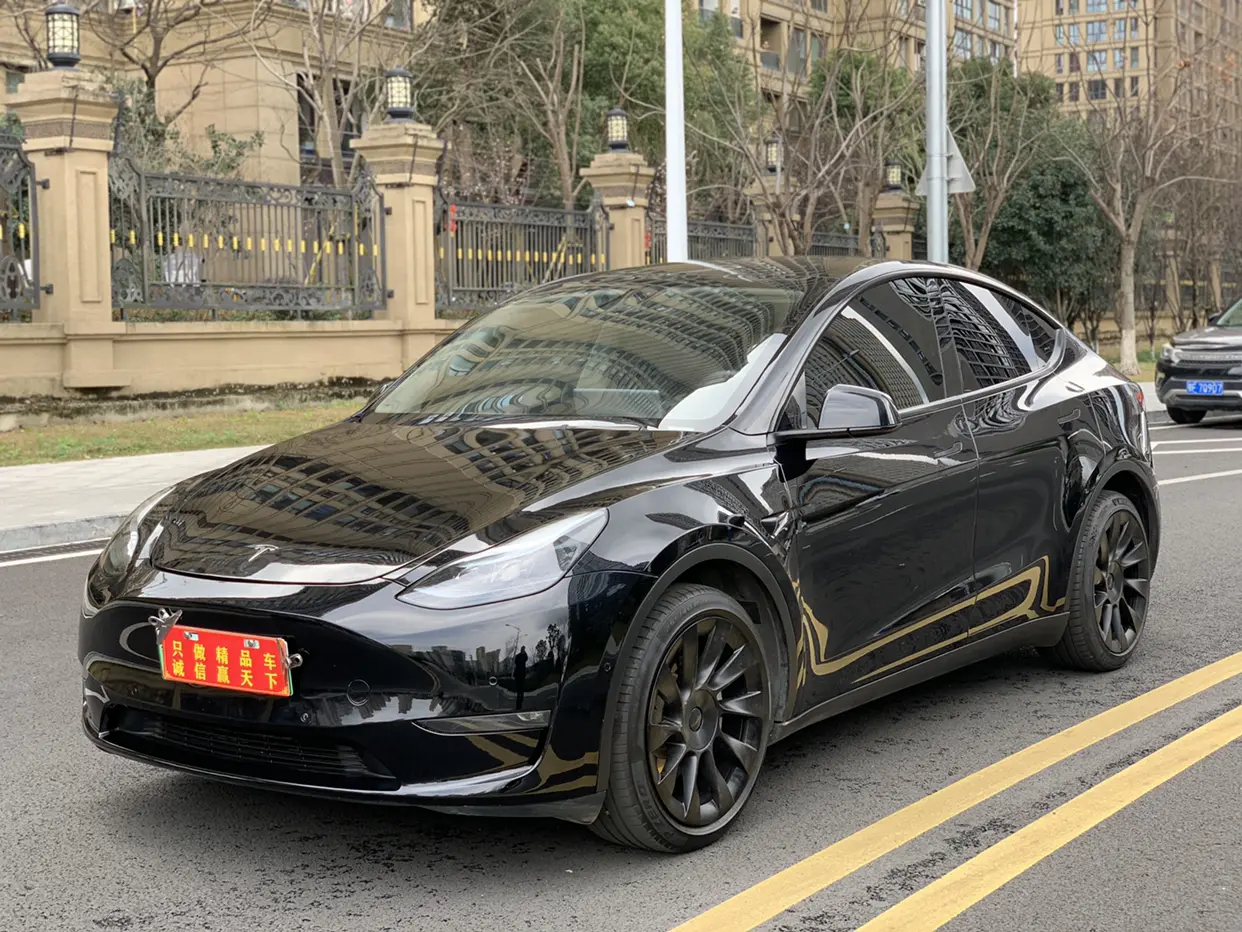 Tesla Model Y  из Китая