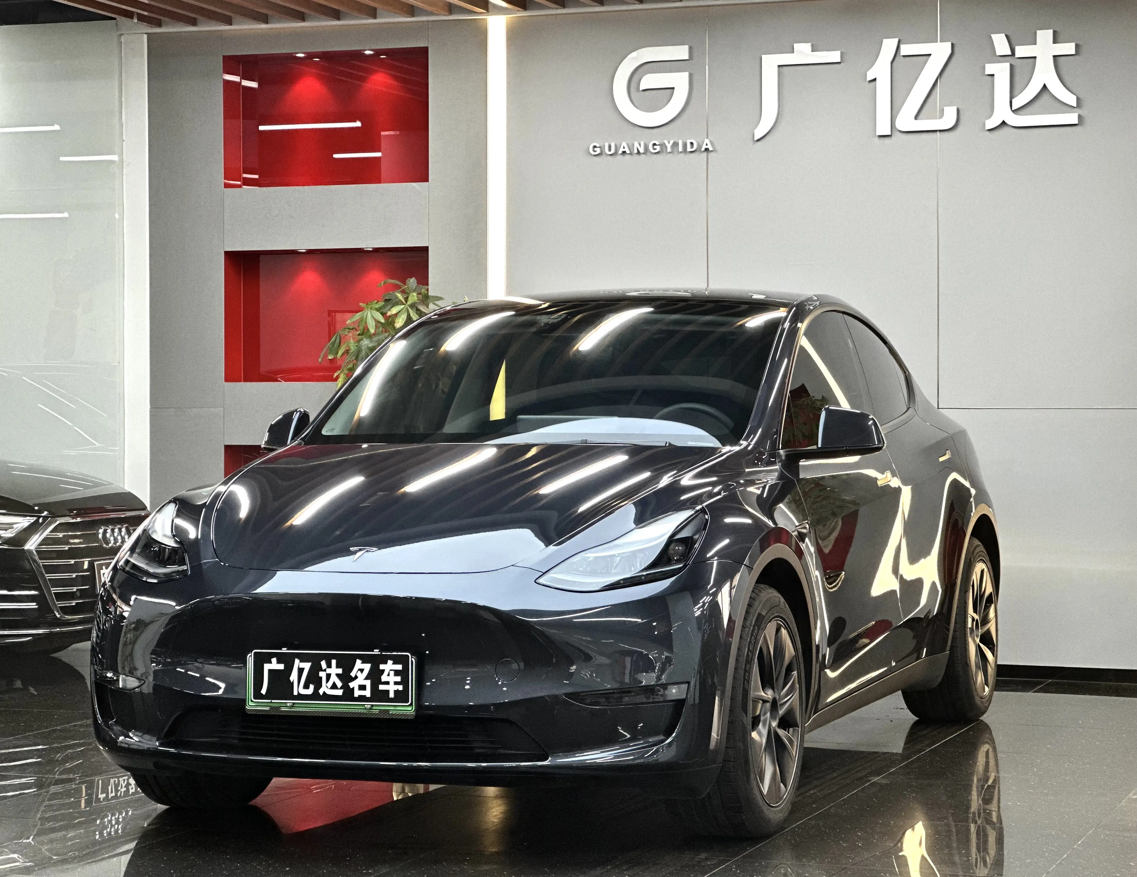 Tesla Model Y  из Китая