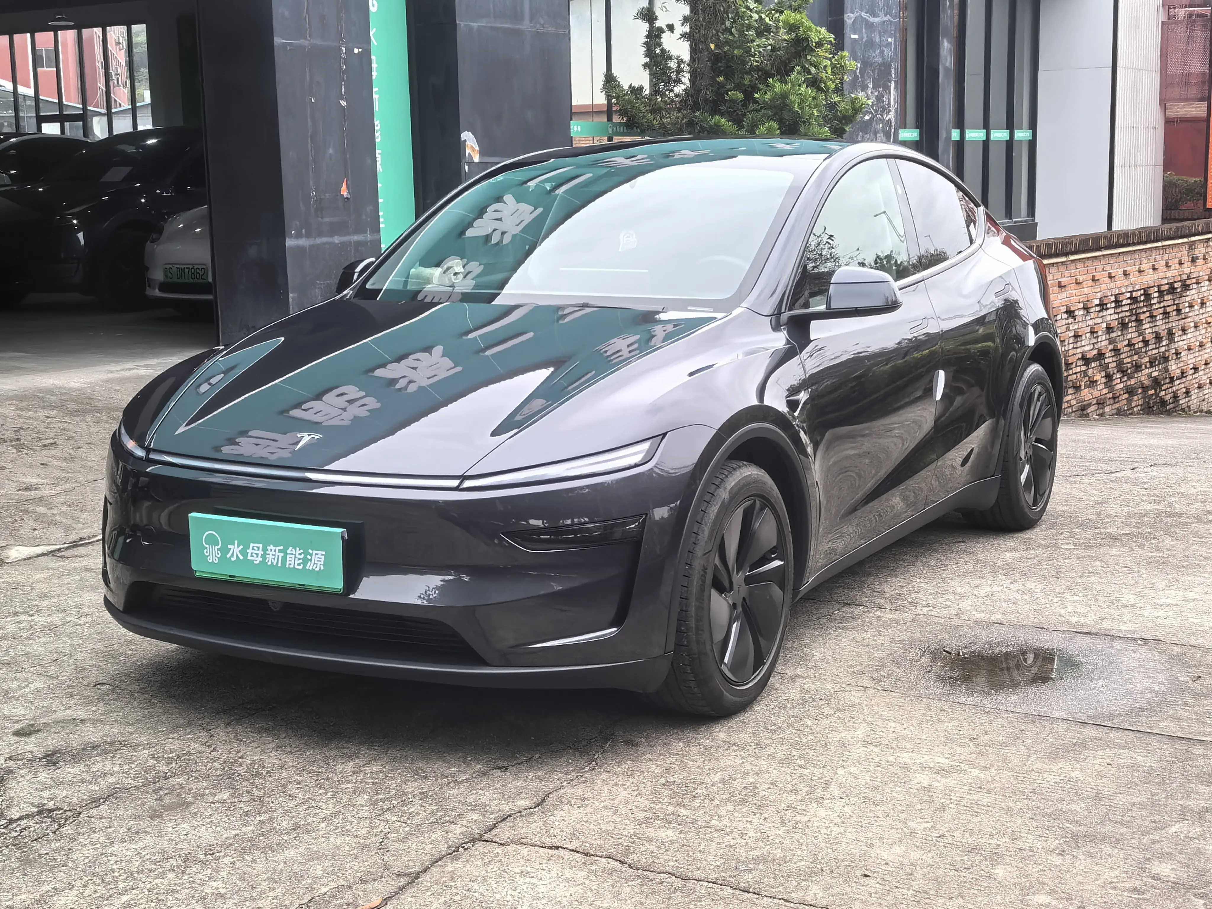 Tesla Model Y  из Китая