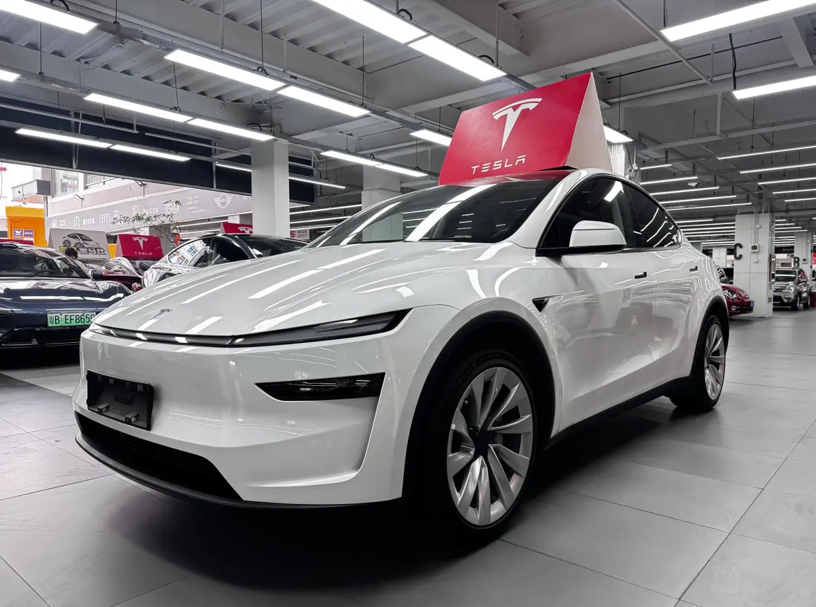 Tesla Model Y  из Китая