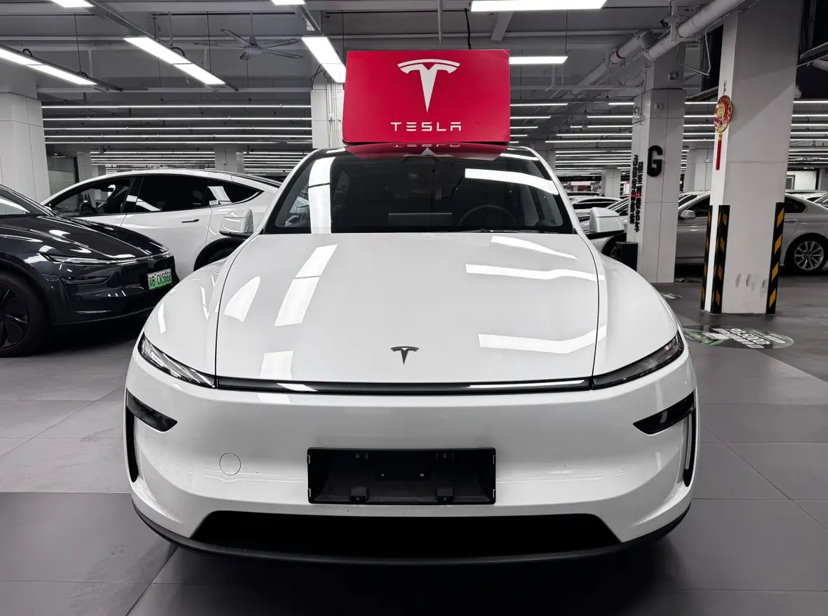Tesla Model Y  из Китая