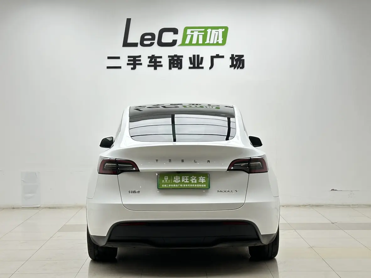 Tesla Model Y  из Китая