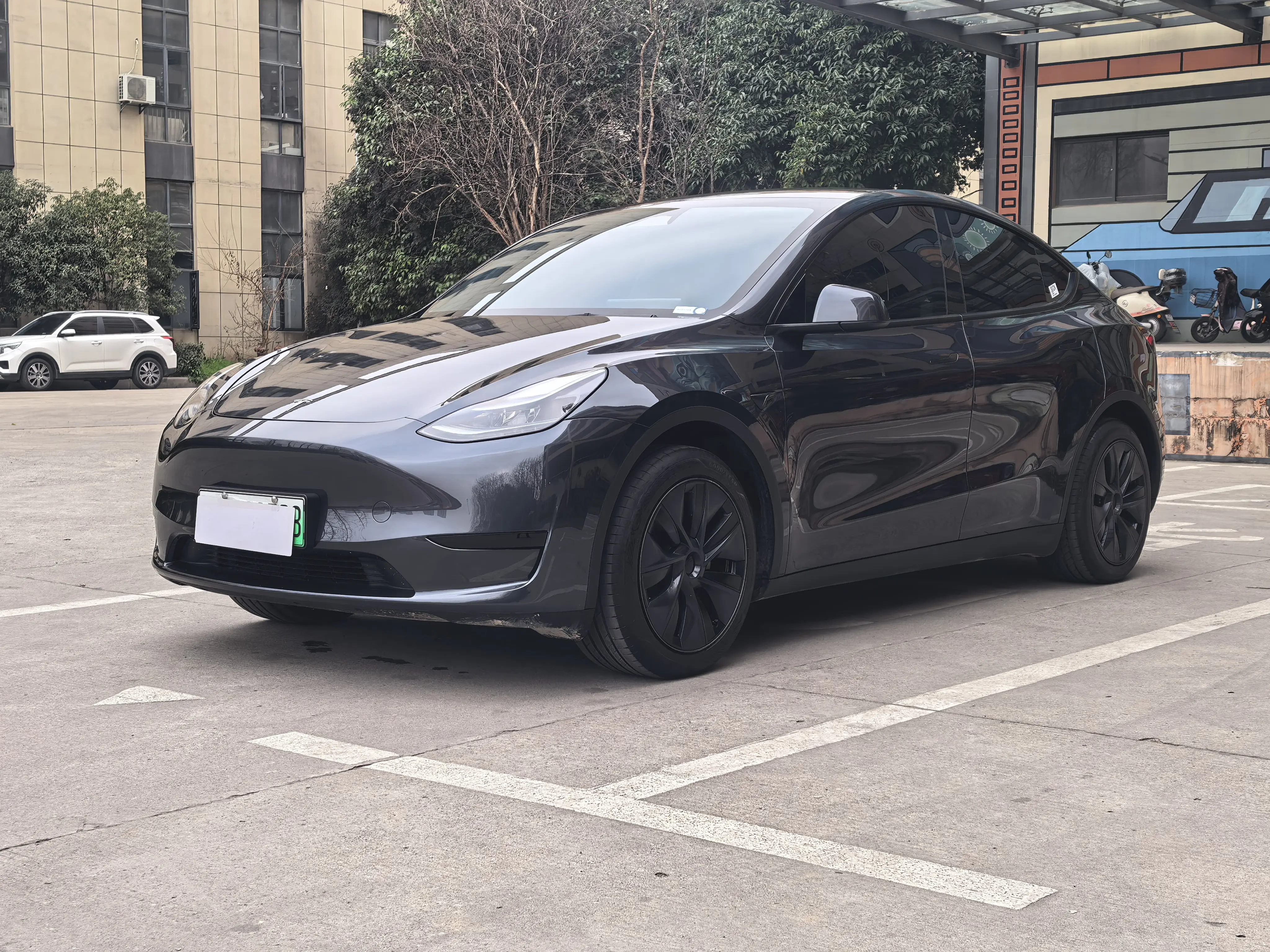 Tesla Model Y  из Китая