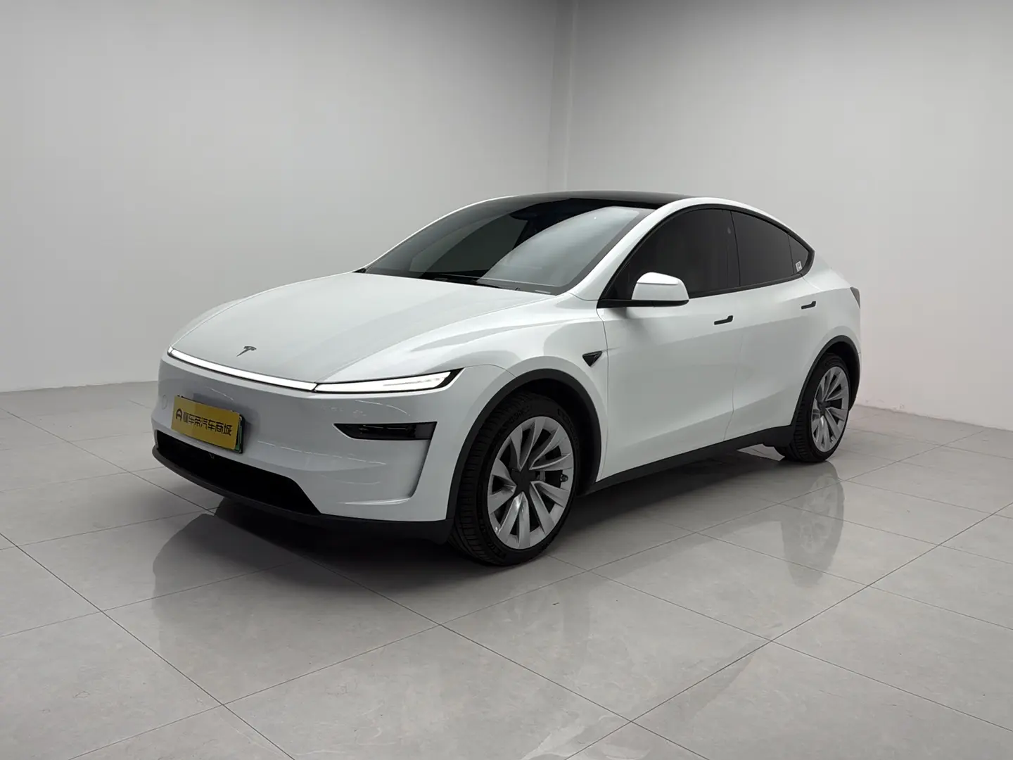 Tesla Model Y  из Китая