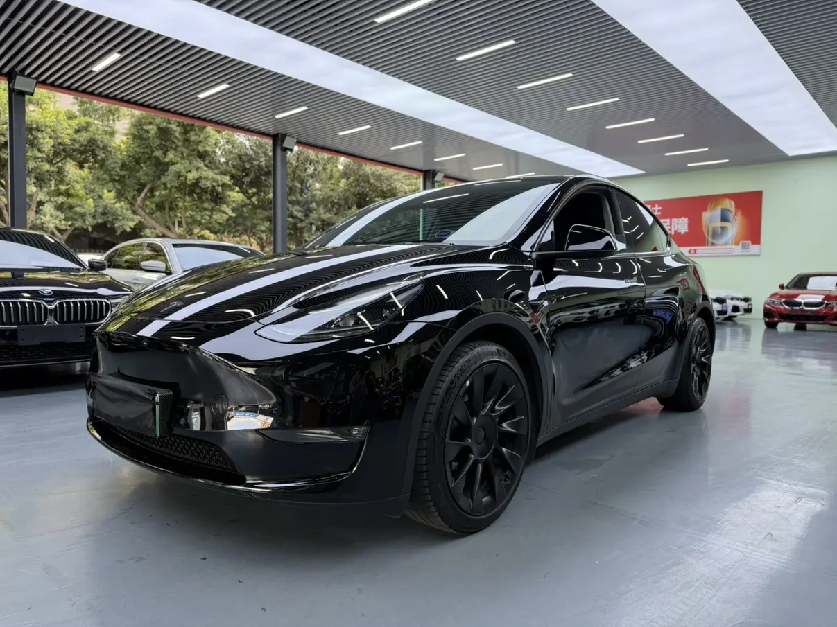 Tesla Model Y  из Китая