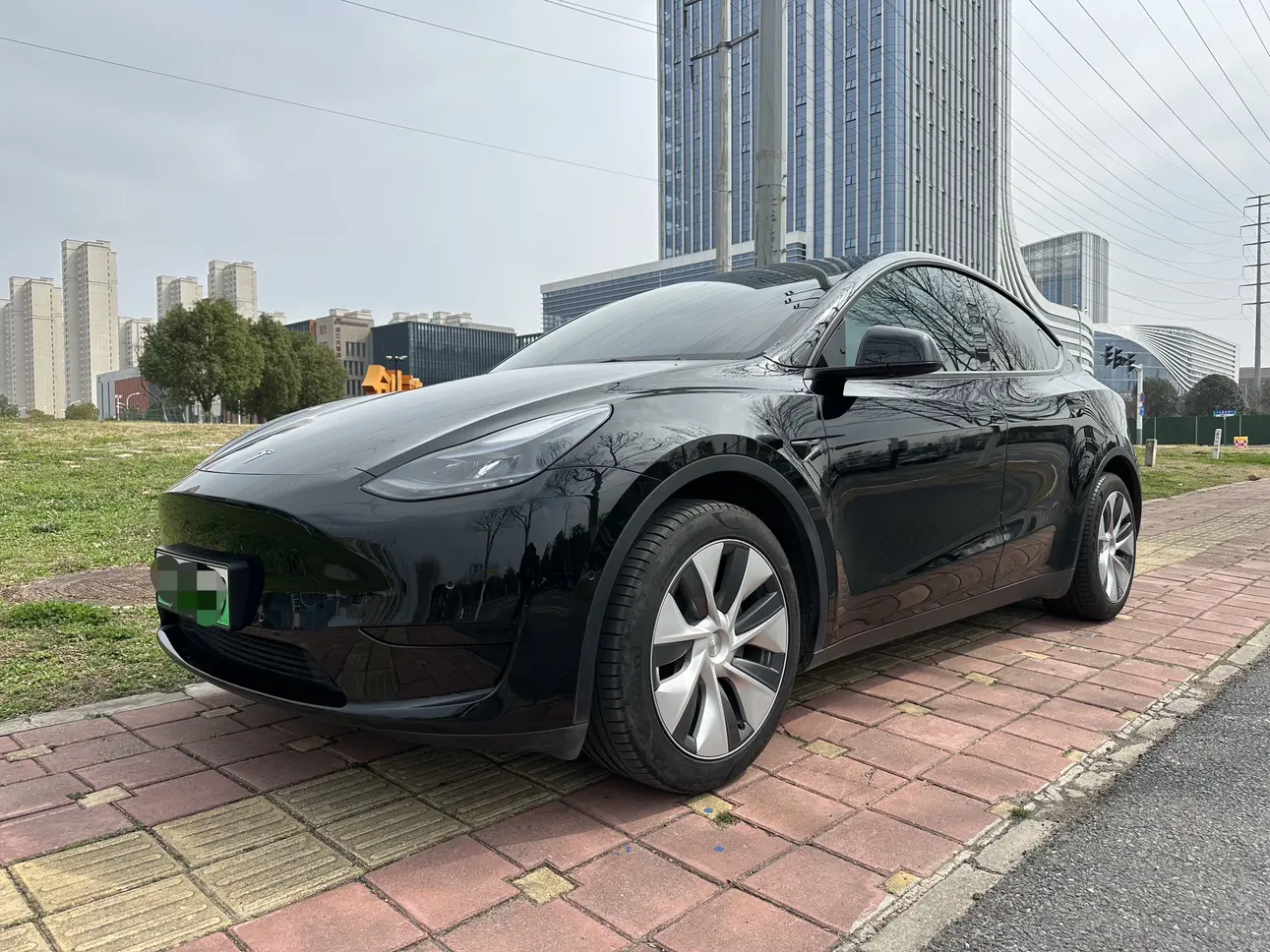 Tesla Model Y  из Китая