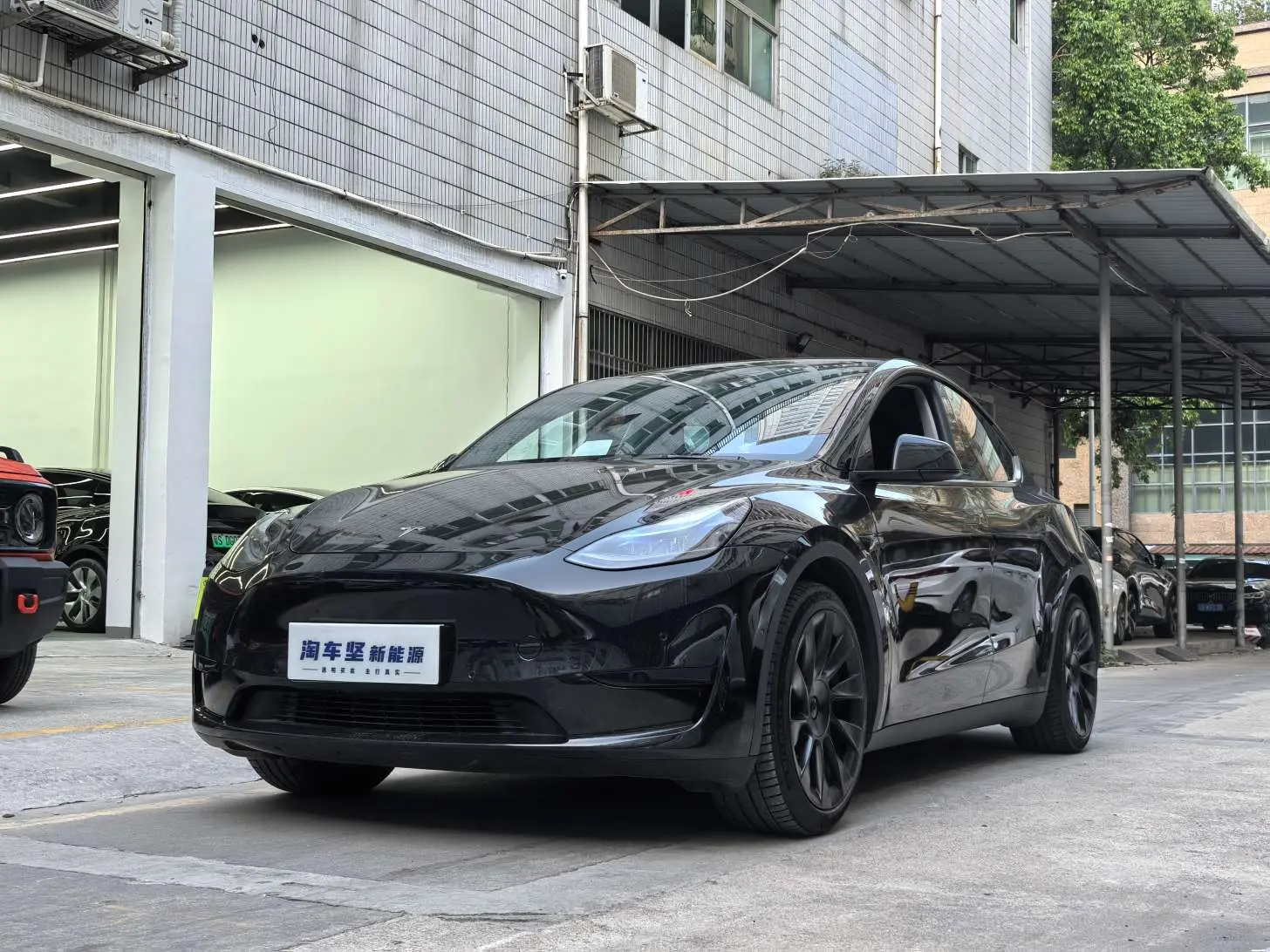 Tesla Model Y  из Китая