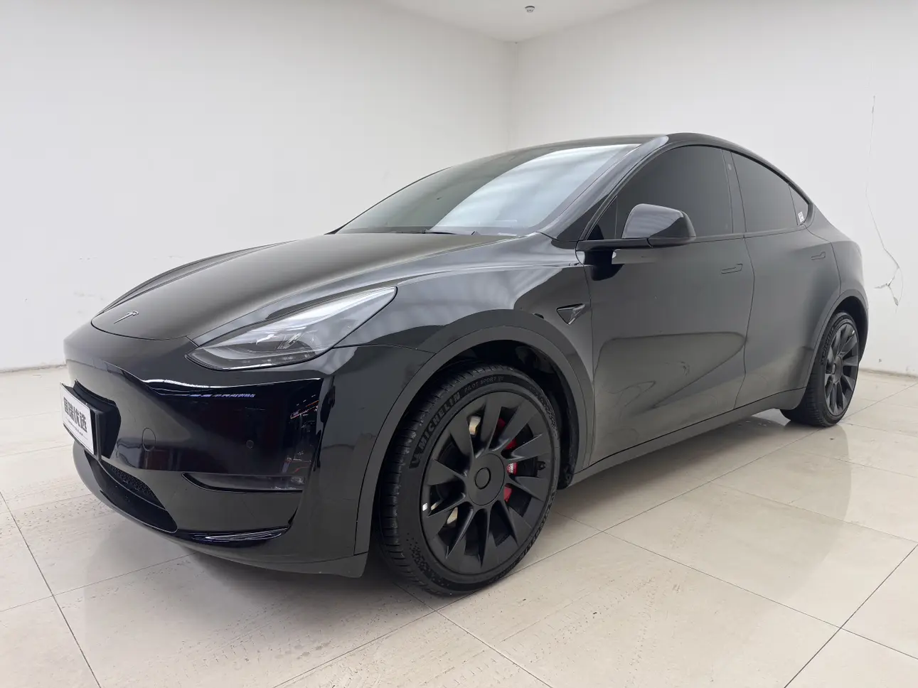 Tesla Model Y  из Китая